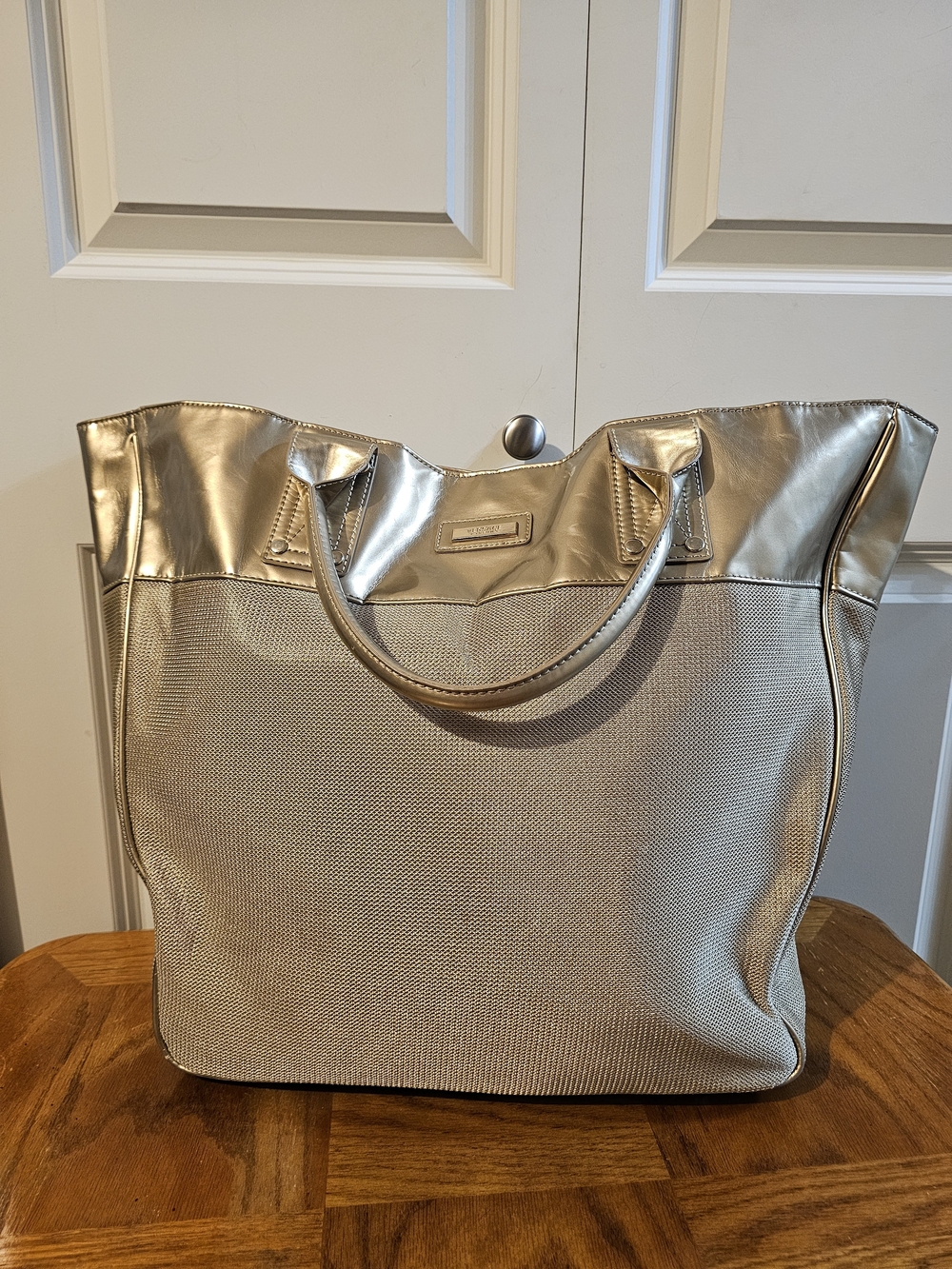Versace Parfumes Metallic Gold Xl Women's Tote Bag with Textured Body